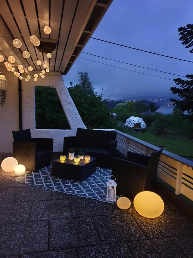 Bergen Apartment with Fjord View Isdalsto Buitenkant foto